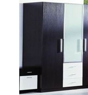 Sifonier cu Trei usi si Oglinda