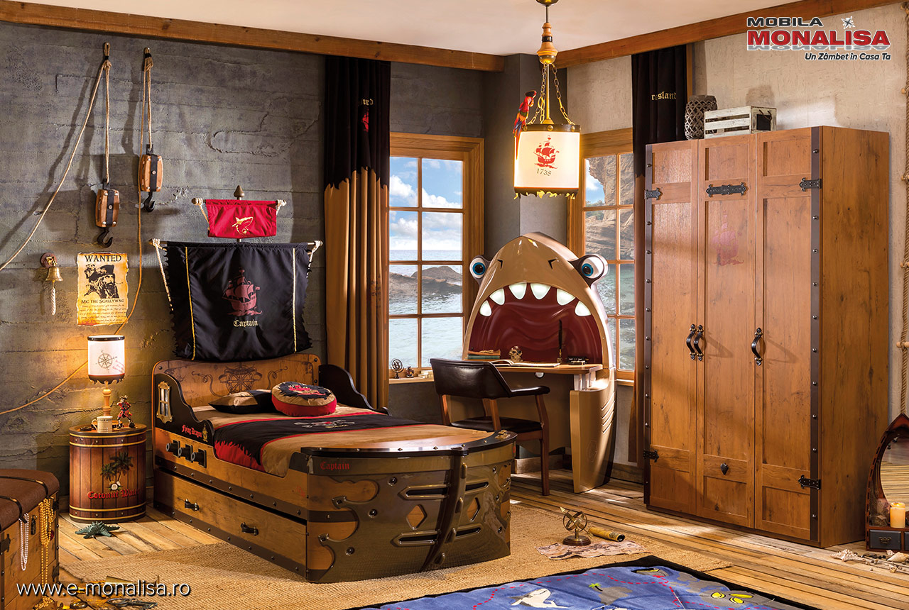 Dormitor copii Pirate cu birou Shark Study Desk 
